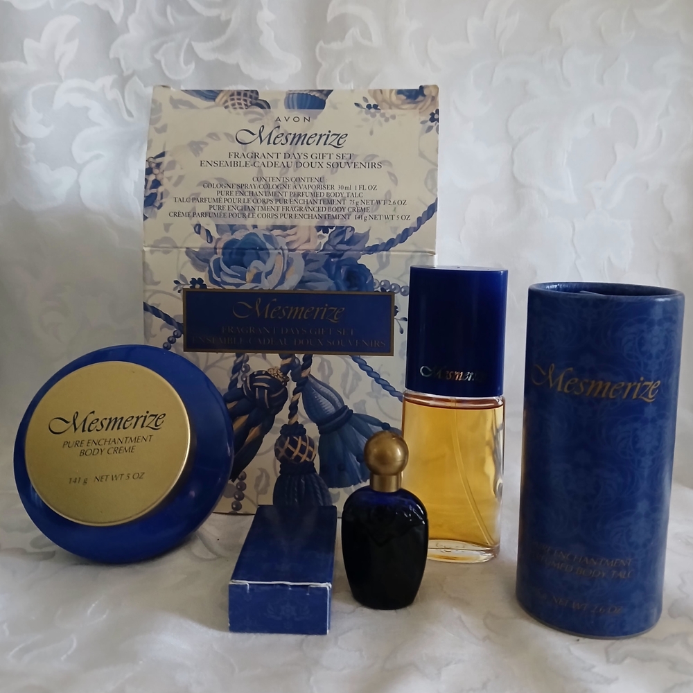 Avon Mesmerize Fragrance Gift Set